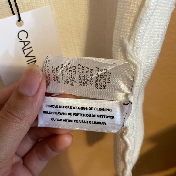 New Calvin Klein white crop top SIZE small - Picture 4 of 4
